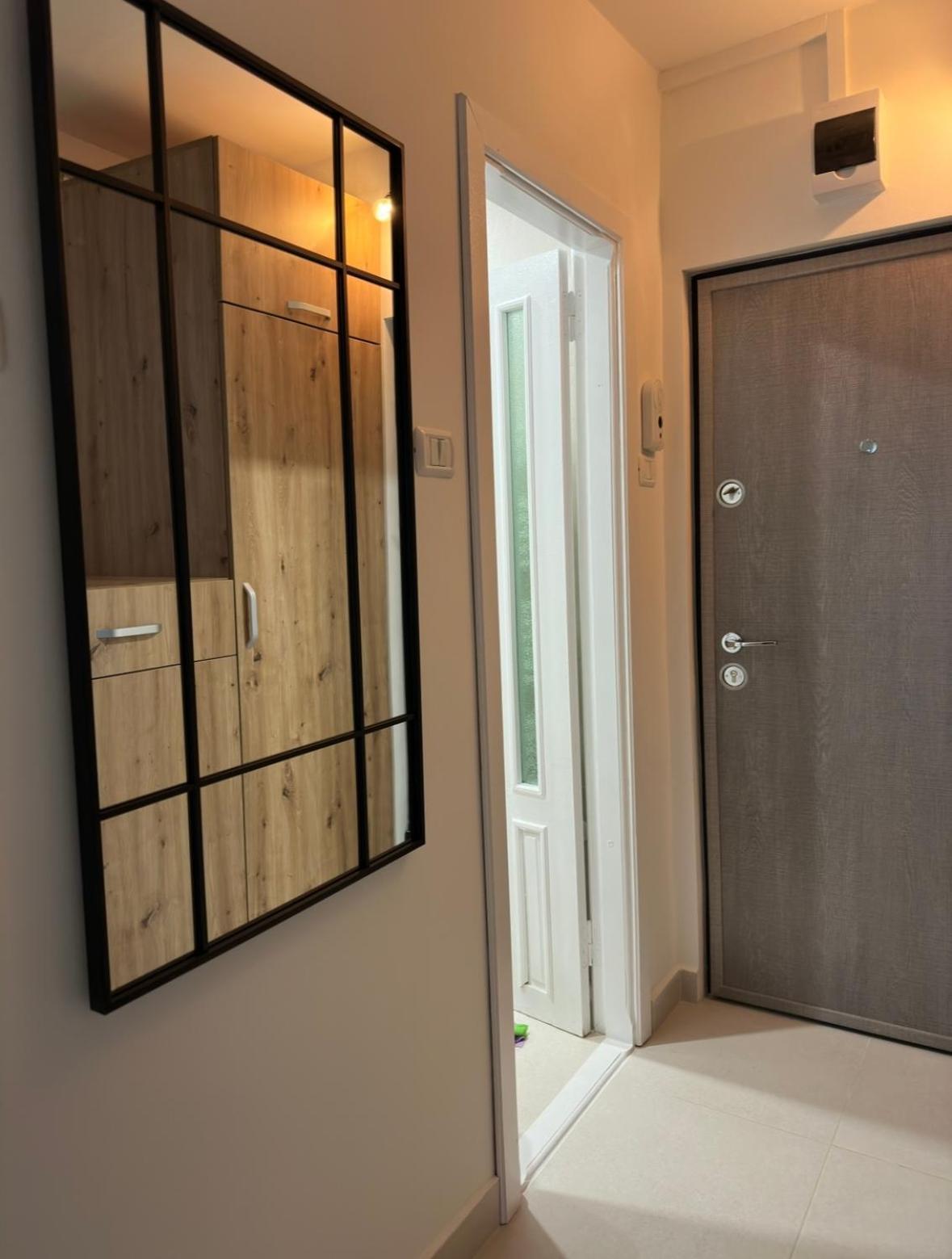 One Room Apartment- Self Check-In 24H Resita Exterior foto